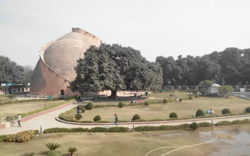 Golghar and its park, Patna